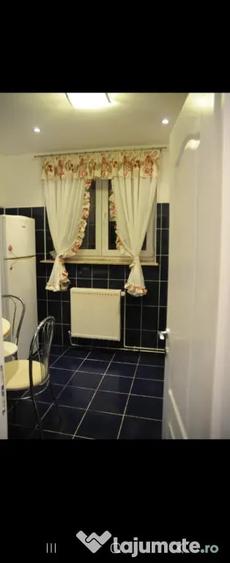 Apartament cu 2 camere semidecomandat în Centrul Civic