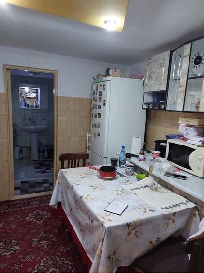 Casă cu 3 camere cu Teren 400 Mp în Central