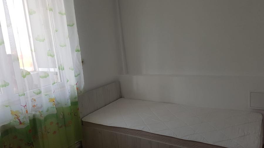 Apartament cu 3 camere semidecomandat în Mihai Viteazul