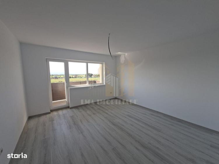 Apartament cu 3 camere decomandat în Sânpetru