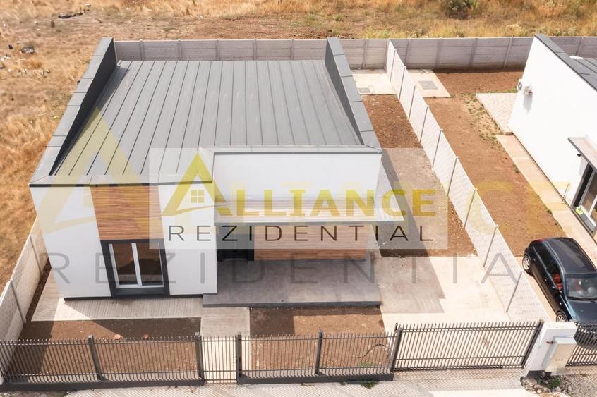 Casă individuală cu 4 camere cu Canalizare în Berceni