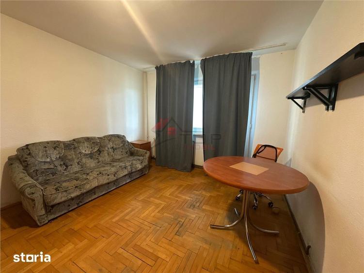 Apartament cu 2 camere în Podu Roș