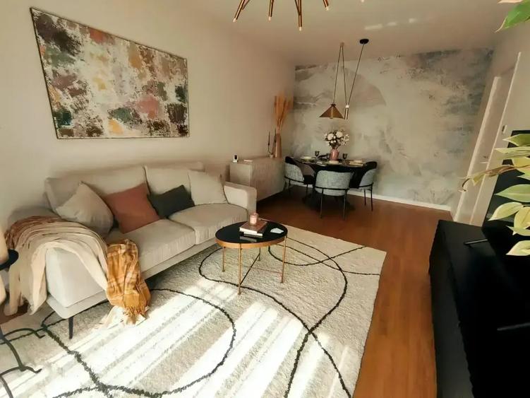 Apartament cu 4 camere decomandat în Theodor Pallady