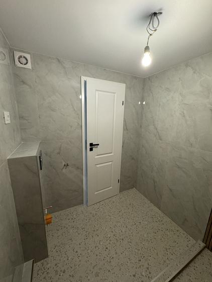 Apartament cu 2 camere decomandat în Tei