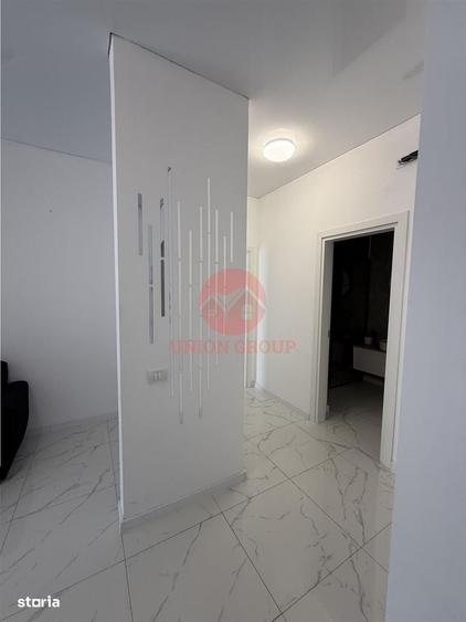 Apartament cu 4 camere decomandat în Central