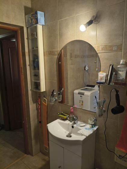 Apartament cu 3 camere nedecomandat în Floreasca