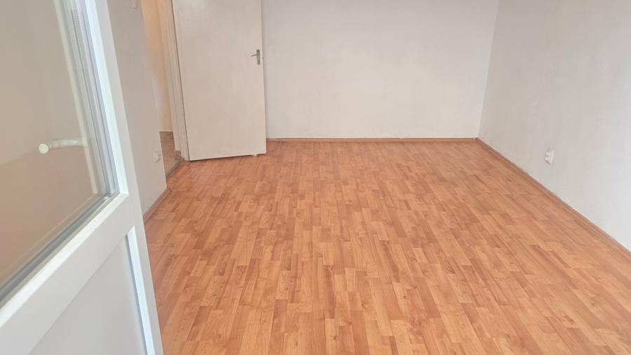 Apartament cu 2 camere decomandat în Bejan