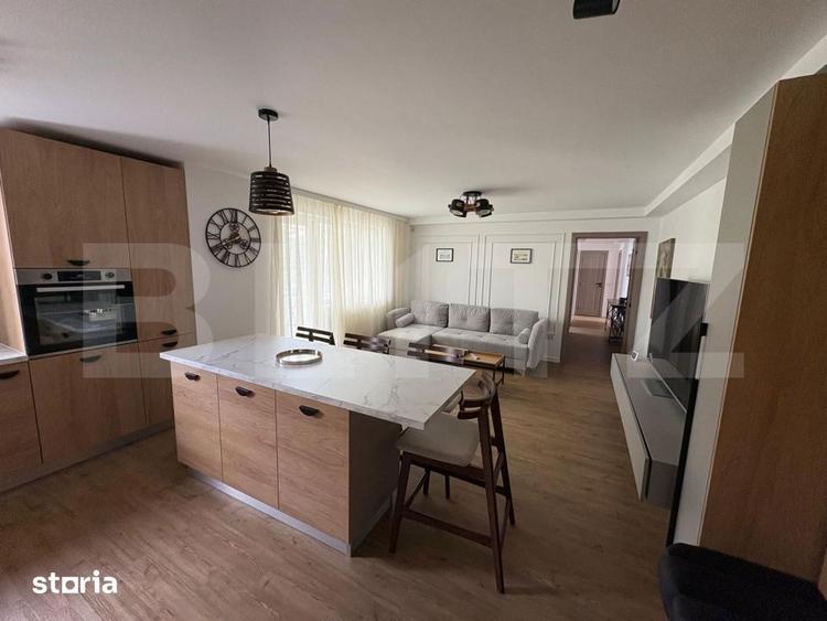 Apartament cu 4 camere semidecomandat în Central