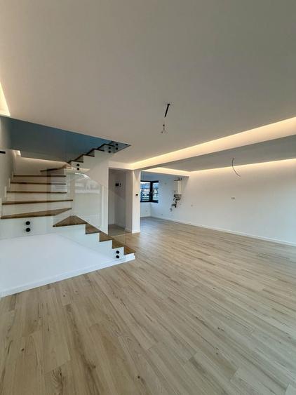 Casă cu 3 camere în Primăverii