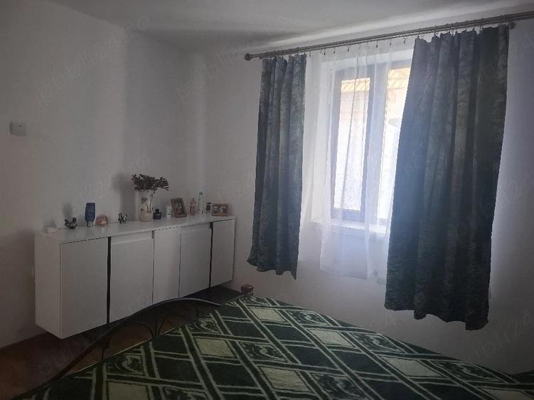 Casă cu Teren 1000 Mp în Criva de Sus