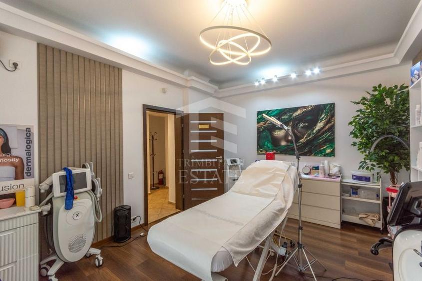 Apartament cu 5 camere semidecomandat în Kiseleff