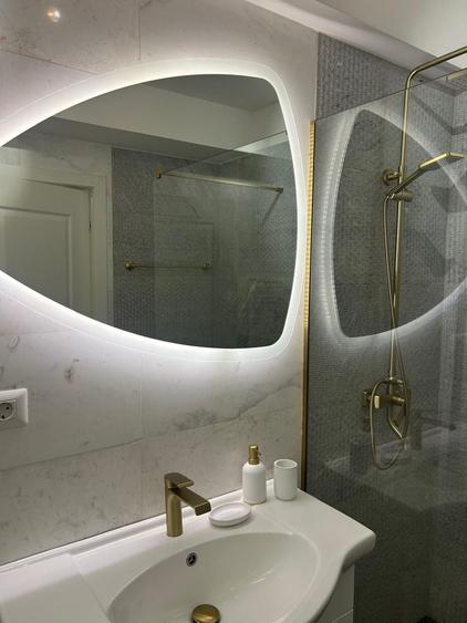 Apartament cu 2 camere decomandat, mobilat în Far