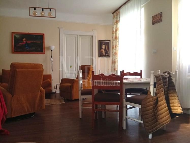 Casă individuală cu 4 camere cu Canalizare în Central