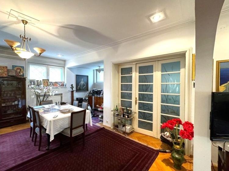 Casă cu 7 camere cu Teren 566 Mp în Kiseleff