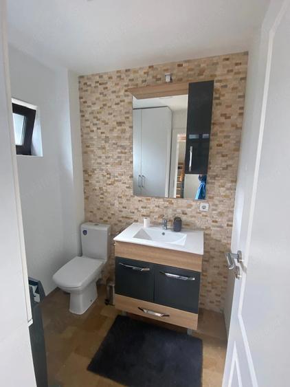 Casă cu Teren 460 Mp în Doicești