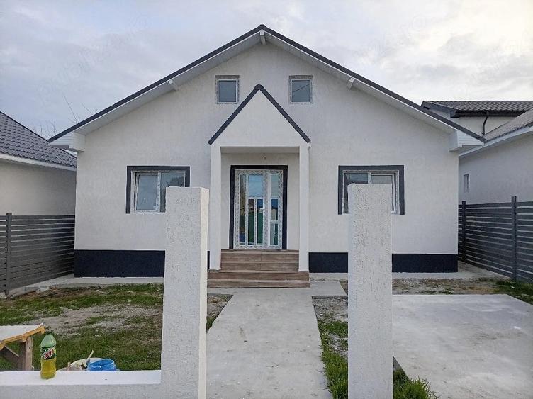 Casă cu Teren 210 Mp în Central