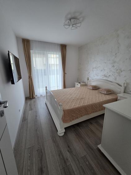 Apartament cu 2 camere decomandat în Săsar