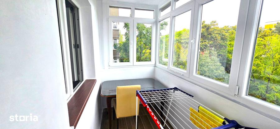 Apartament cu 3 camere decomandat în Crângași
