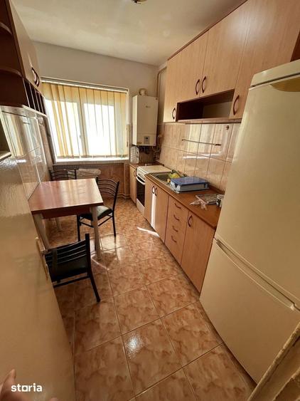De inchiriat apartament cu 2 camere, etajul 2, balcon, 1100 lei/luna - 1