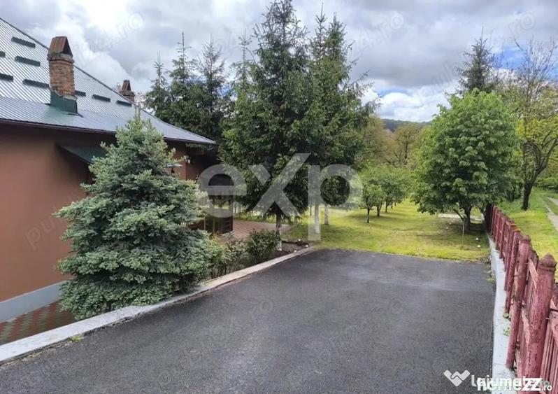 Casă cu 5 camere cu Teren 2100 Mp în Mălureni