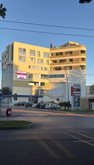 Spațiu comercial, de 380 mp, în Central