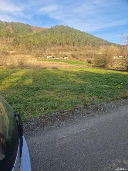 Vand tren intravilan 1400 mt in Comuna Mociu - 1