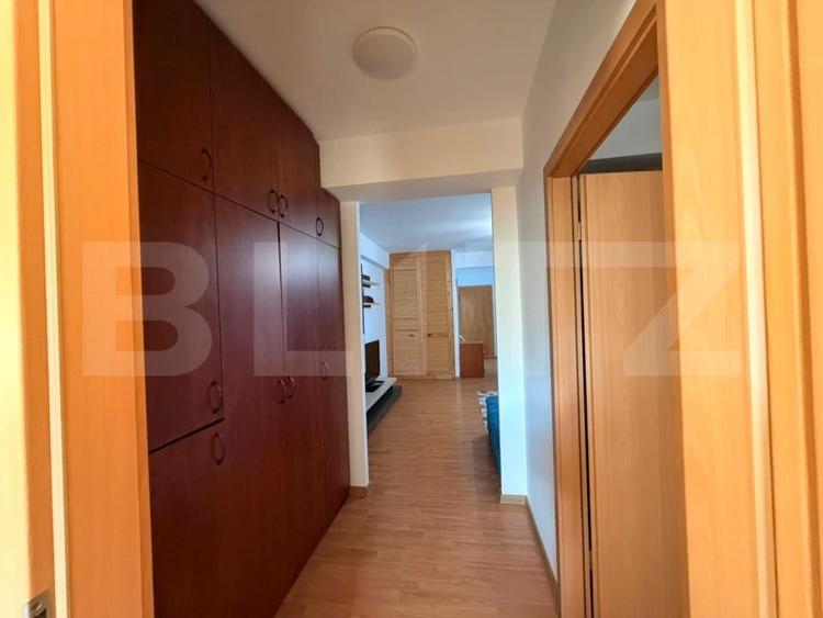 Apartament cu 2 camere semidecomandat, mobilat în Lipovei