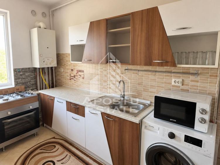 Apartament cu 2 camere semidecomandat, mobilat în Girocului
