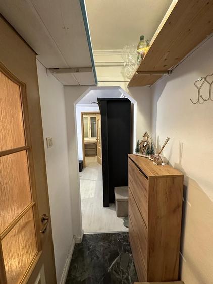 Apartament cu 2 camere semidecomandat în Borș