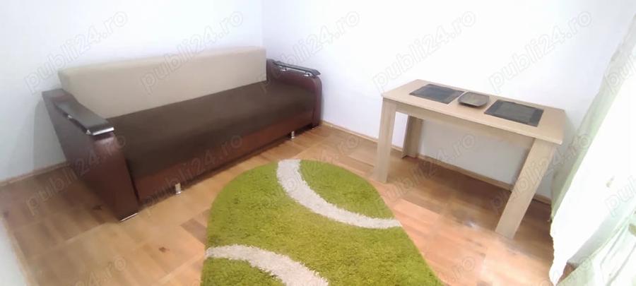 Apartament cu 2 camere semidecomandat în Moroasa 1