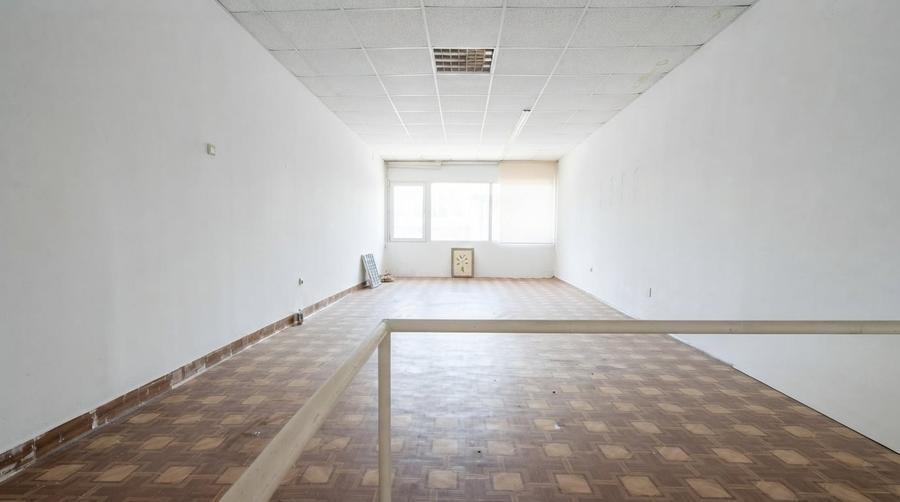 Spațiu comercial, de 73.129997253418 mp, în Timișoara