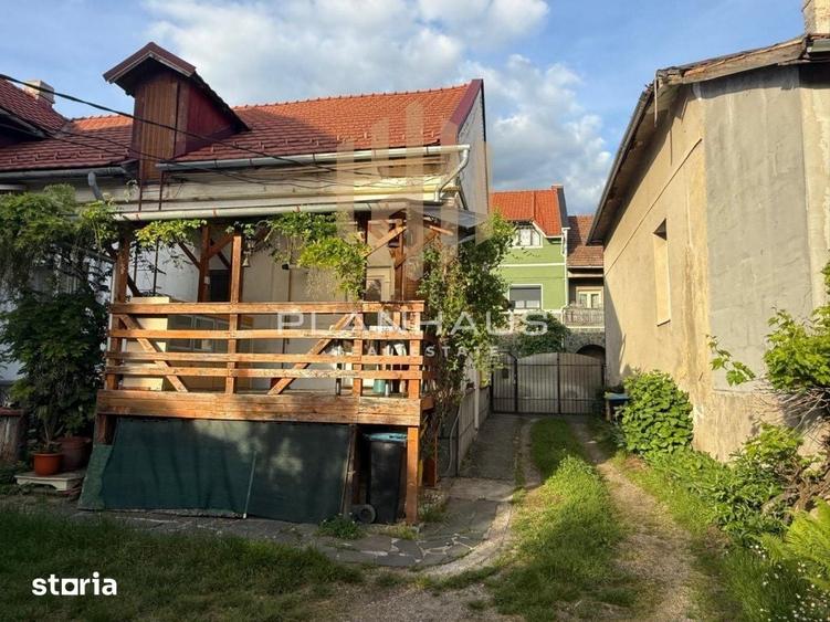 Casă cu 2 camere cu Teren 249 Mp în Orașul Vechi