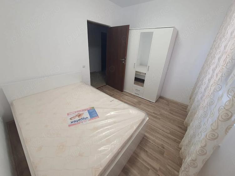 Apartament cu 2 camere decomandat în 1 Decembrie