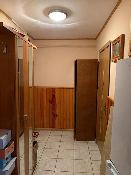 Proprietar Inchiriez Ap cam etaj 1 Re?i?a - 5