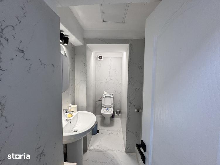 Spațiu comercial, de 250 mp, în Central