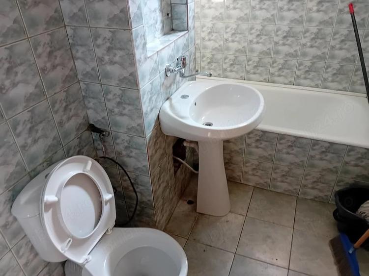 Spațiu comercial, de 80 mp, în Central