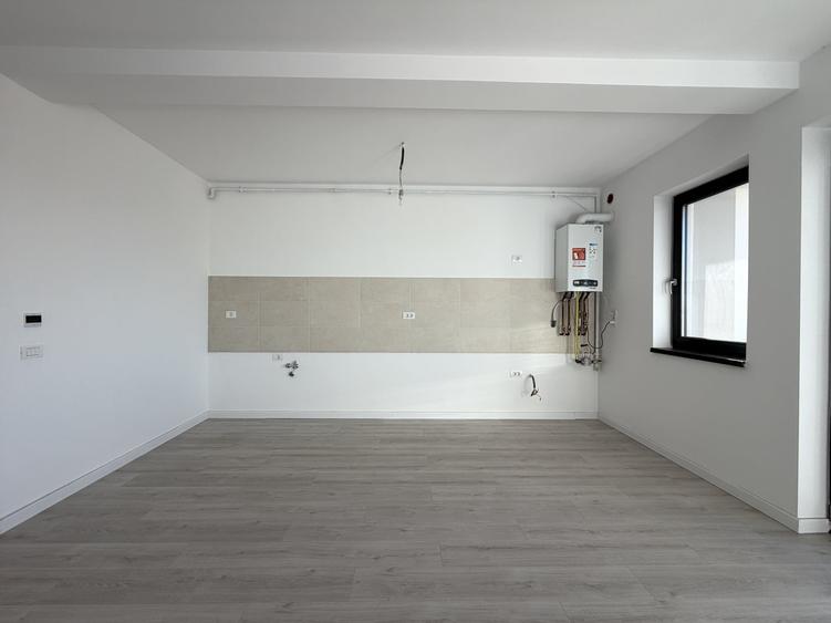 Apartament cu 2 camere decomandat în Giroc