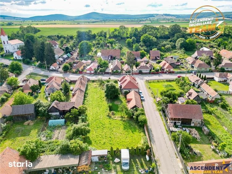 Casă cu 6 camere cu Teren 1911 Mp în Ilieni