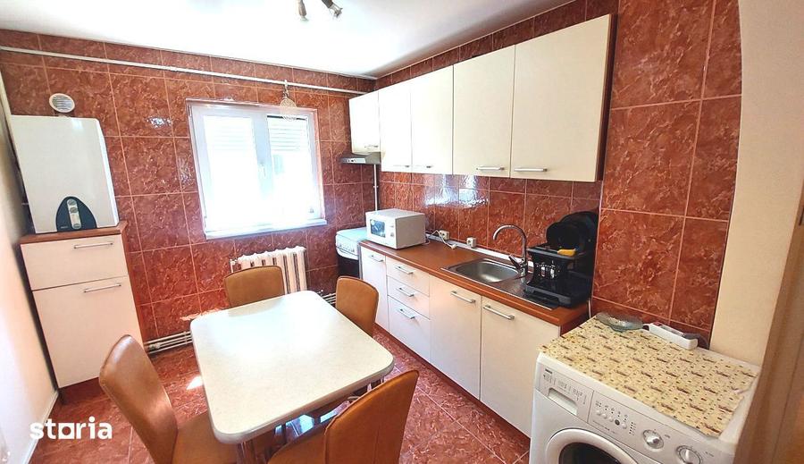 Apartament cu 2 camere, mobilat în Cetate
