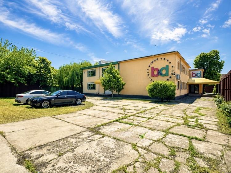 Spațiu industrial, de 1,080 mp, în Oltenița