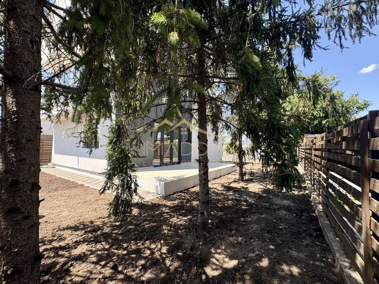 Casă cu 6 camere cu Canalizare în Tunari