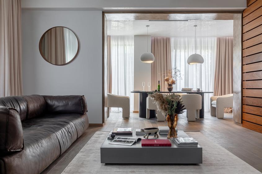 Casă individuală cu 6 camere cu Teren 366 Mp în Floreasca