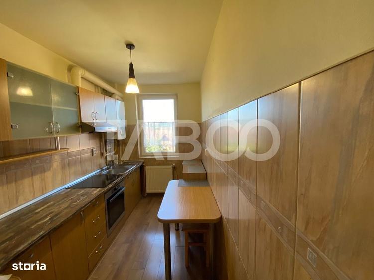Apartament cu 2 camere decomandat în Lupeni