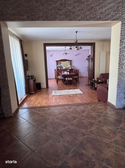 Casă cu 4 camere în Lăpuș