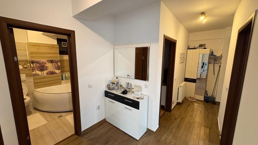 Apartament cu 3 camere decomandat, mobilat în Bucureștii Noi
