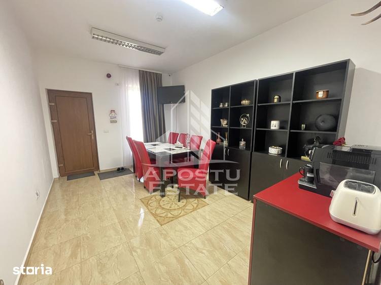 Spațiu comercial, de 362 mp, în Moșnița Nouă