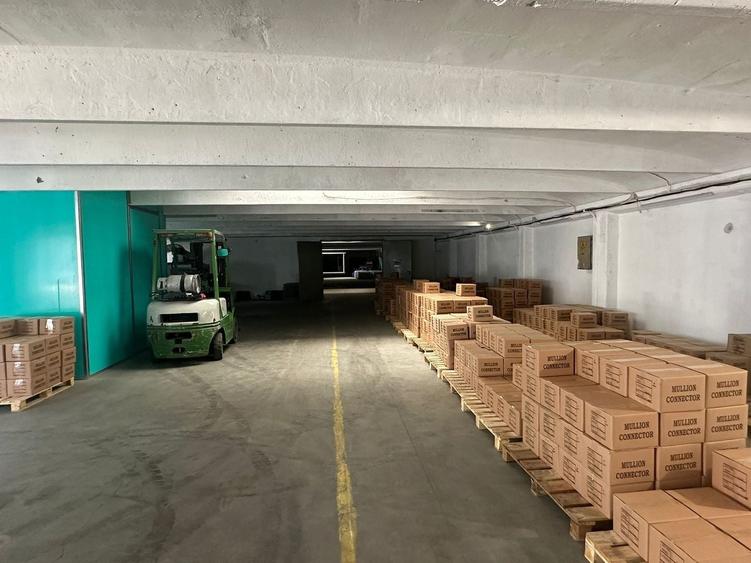 Spațiu industrial, de 3,356 mp, în Est