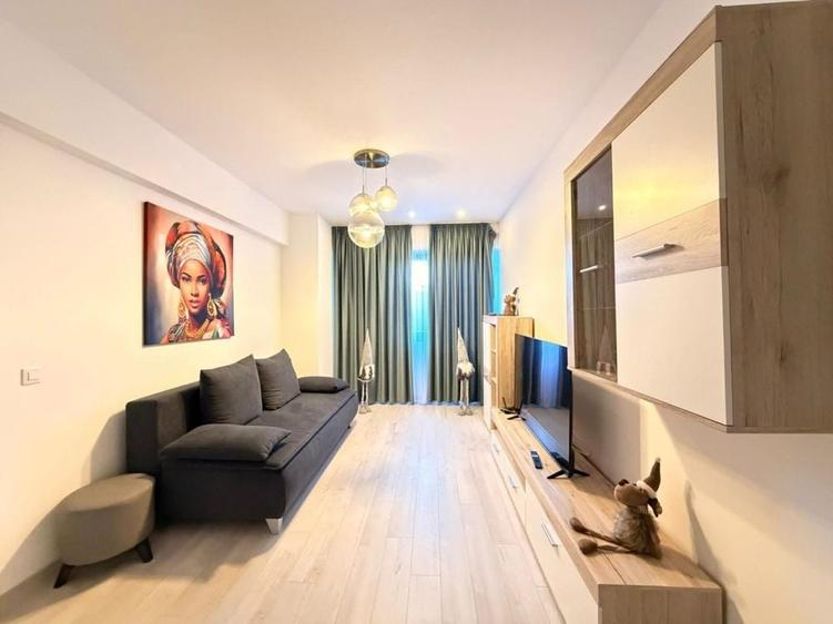 Apartament cu 3 camere în Runcu