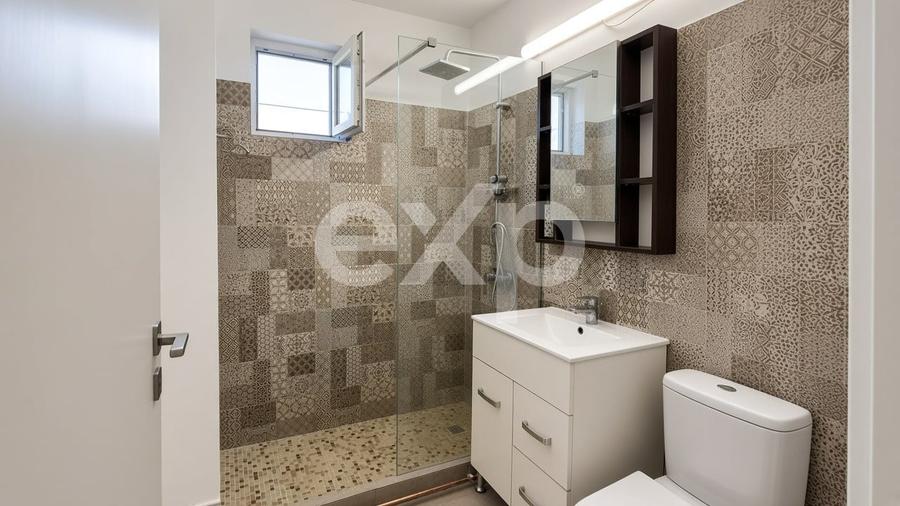 Apartament cu 3 camere decomandat în Medicină