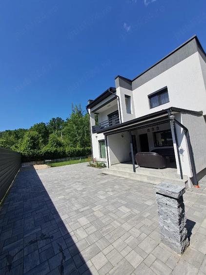 Casă cu Teren 500 Mp în Găvana